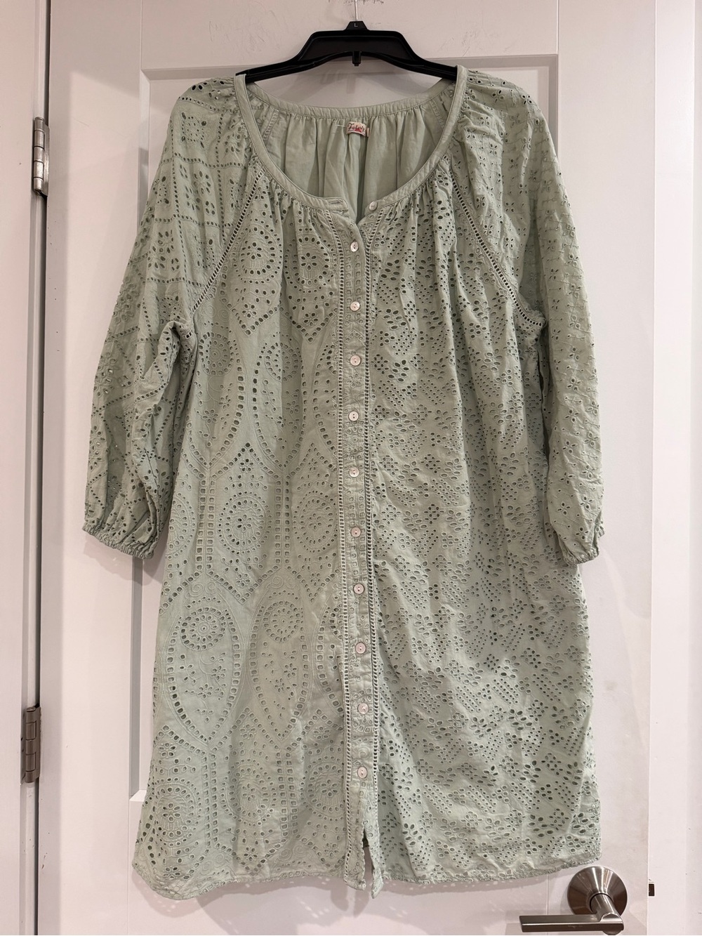Fatherly Light Sage Eyelet Button-Front Women’s dress size M